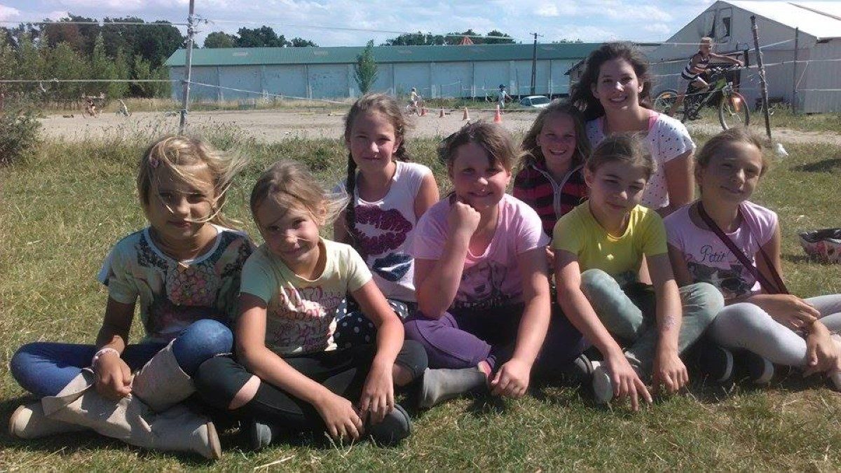Versengő játékok a táborban
