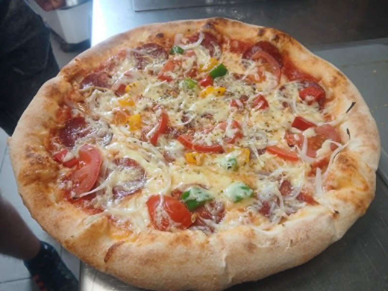 Pizza Ungarese